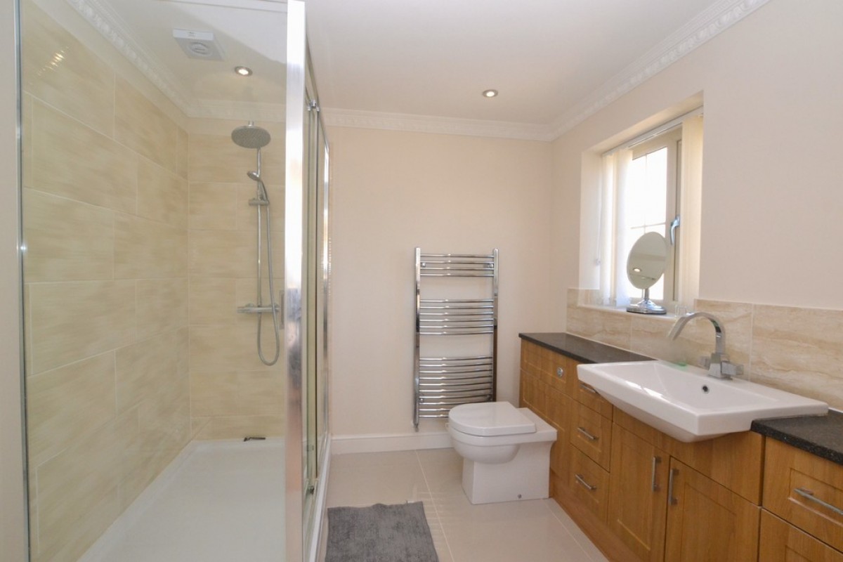 Aviary Close, Grantham