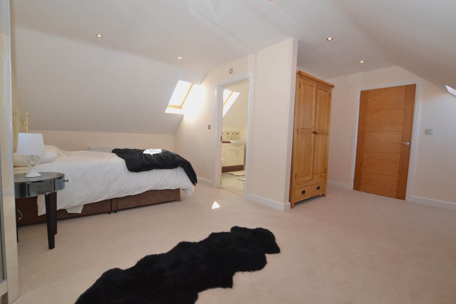 Aviary Close, Grantham