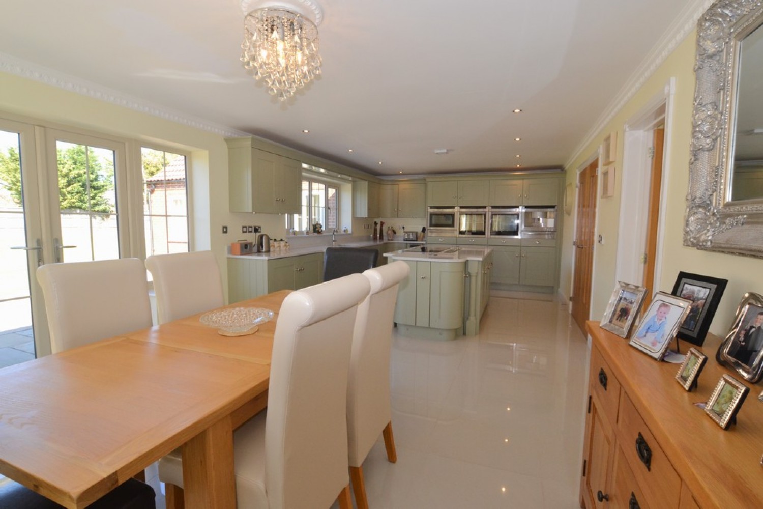 Aviary Close, Grantham