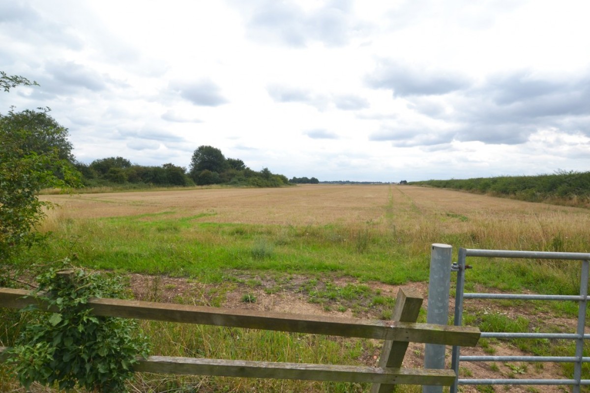 College Road, Cranwell Village
