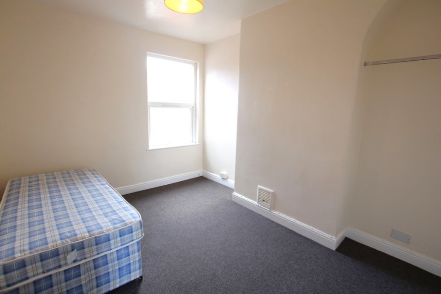 Harlaxton Road, Grantham