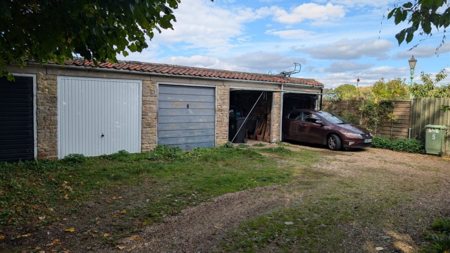 2 bedroom House for Sale The Row, Main Street