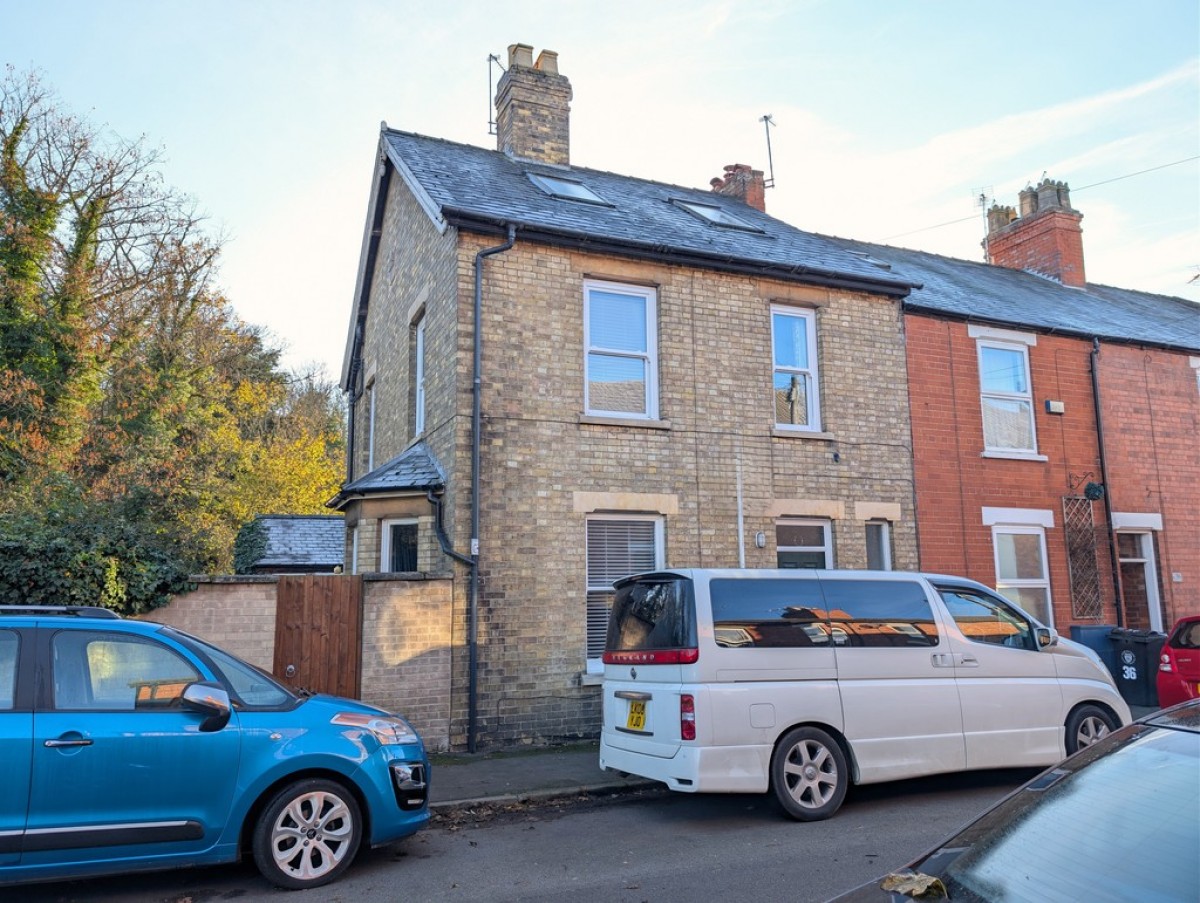 Grantham, Lincolnshire, NG31 8BT