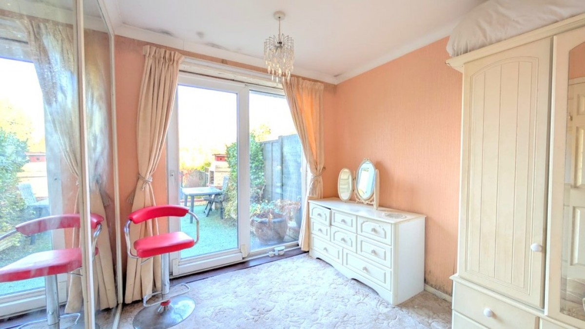 Pasture Close, Grantham, Lincolnshire