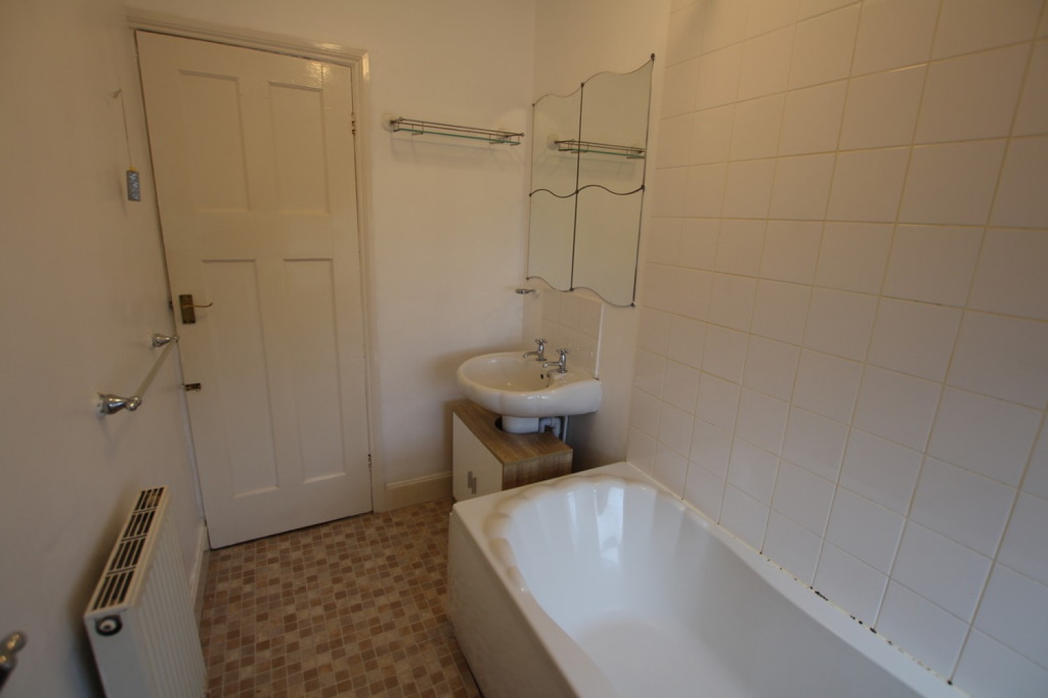 2 bedroom House for Sale Cowes Road, Grantham, Lincolnshire