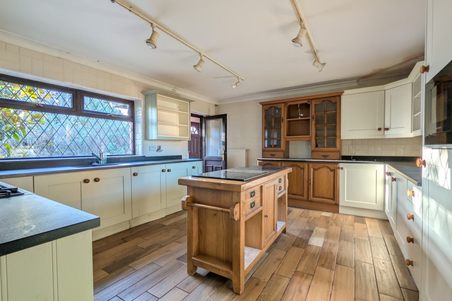 4 bedroom House in Denton Close, Grantham, Lincolnshire