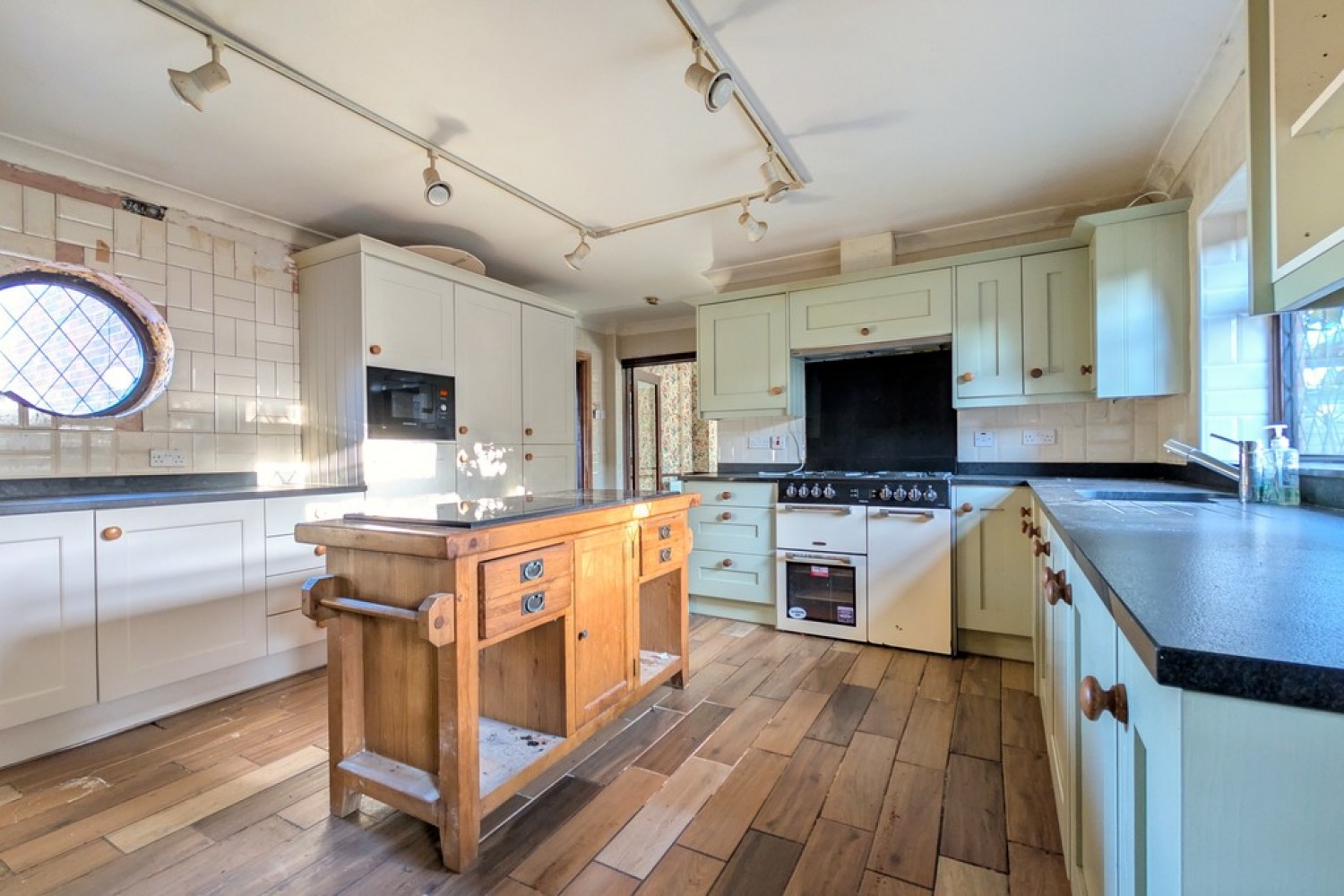 4 bedroom House in Denton Close, Grantham, Lincolnshire