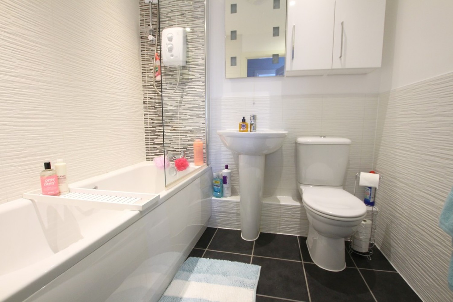 2 bedroom Flat for Sale Porter Square, Grantham