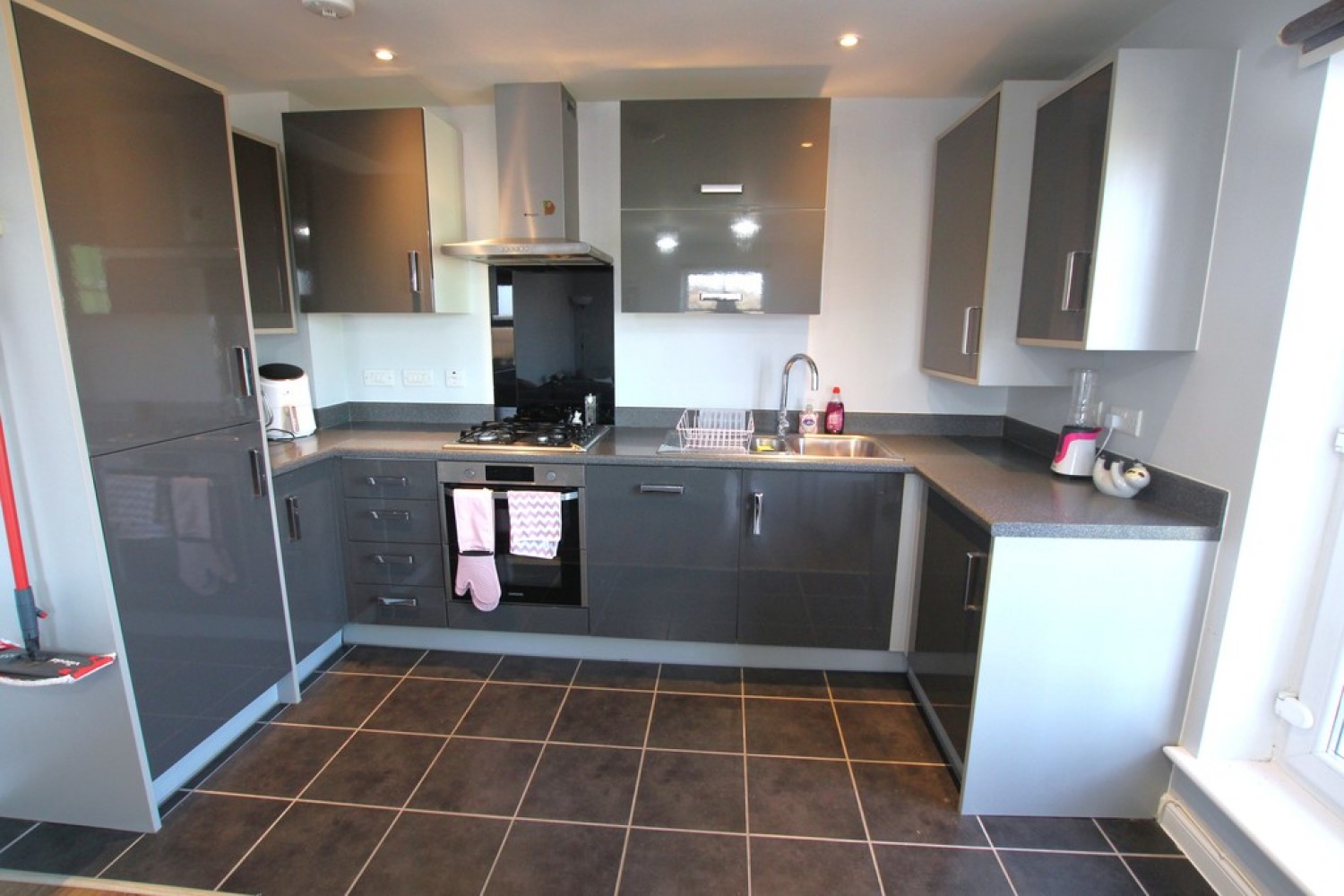 2 bedroom Flat for Sale Porter Square, Grantham