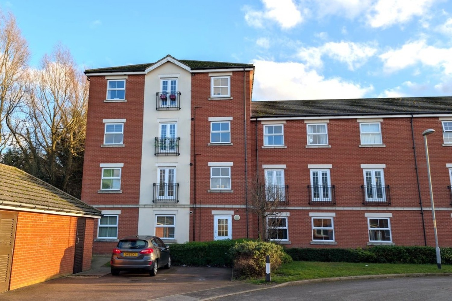 2 bedroom Flat for Sale Porter Square, Grantham