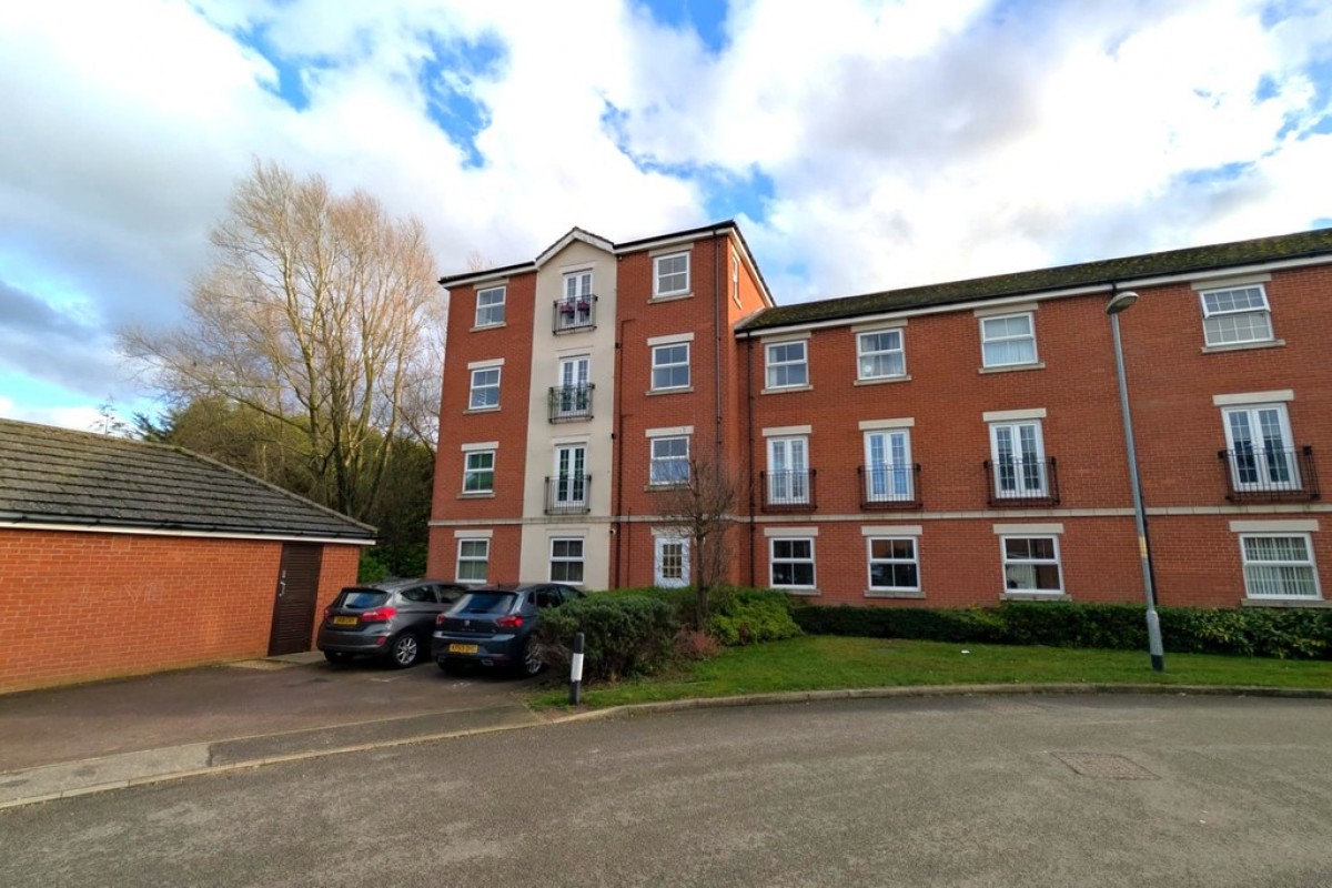 Porter Square, Grantham