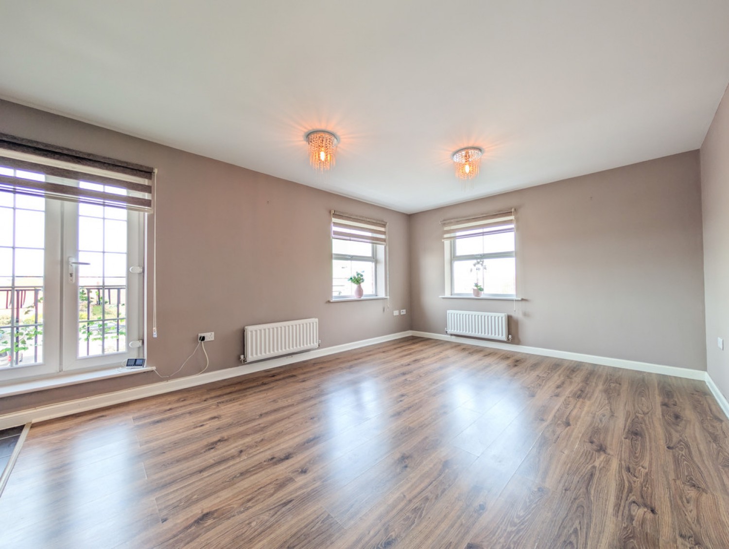 2 bedroom Flat for Sale Porter Square, Grantham