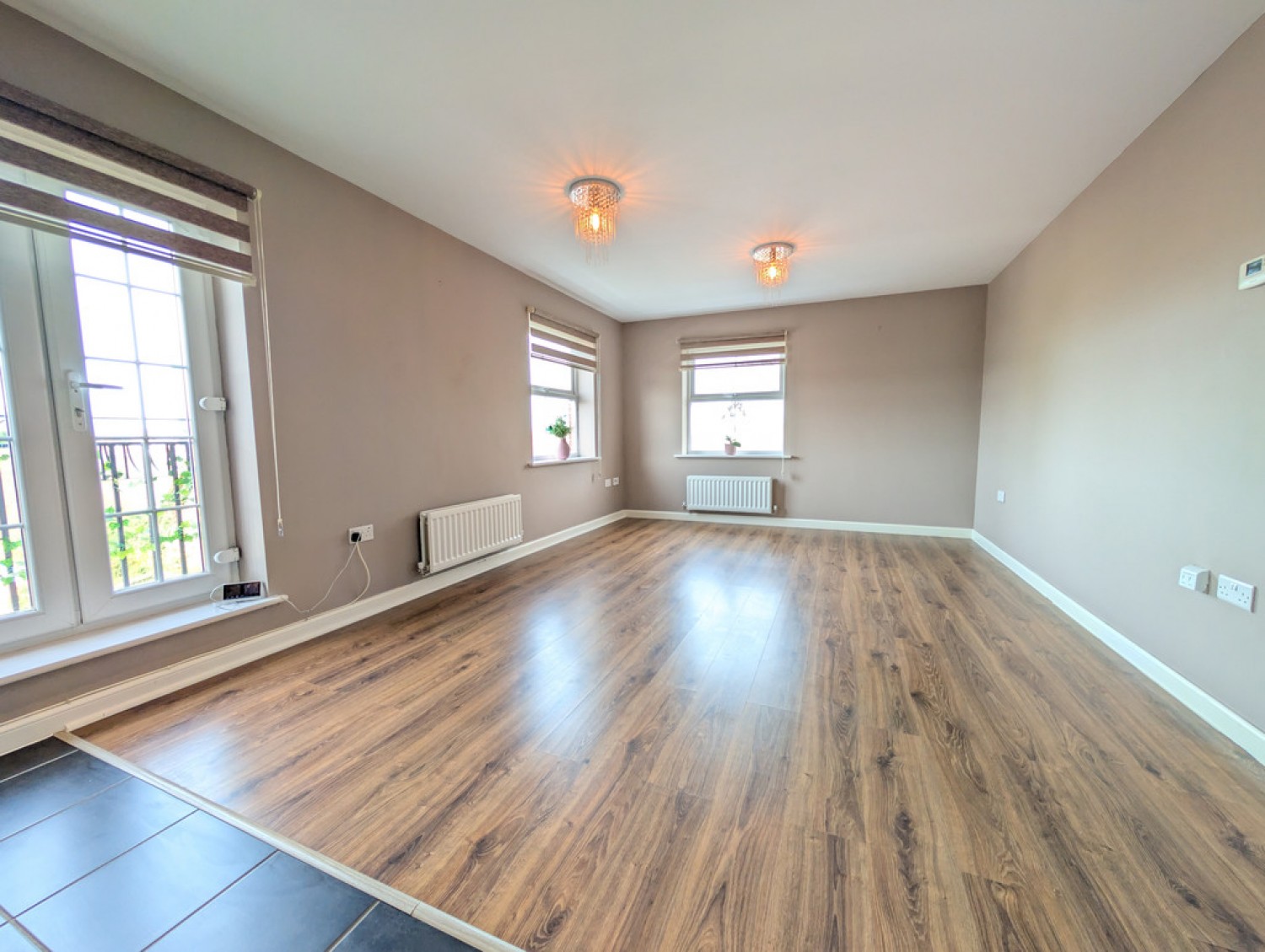 2 bedroom Flat for Sale Porter Square, Grantham