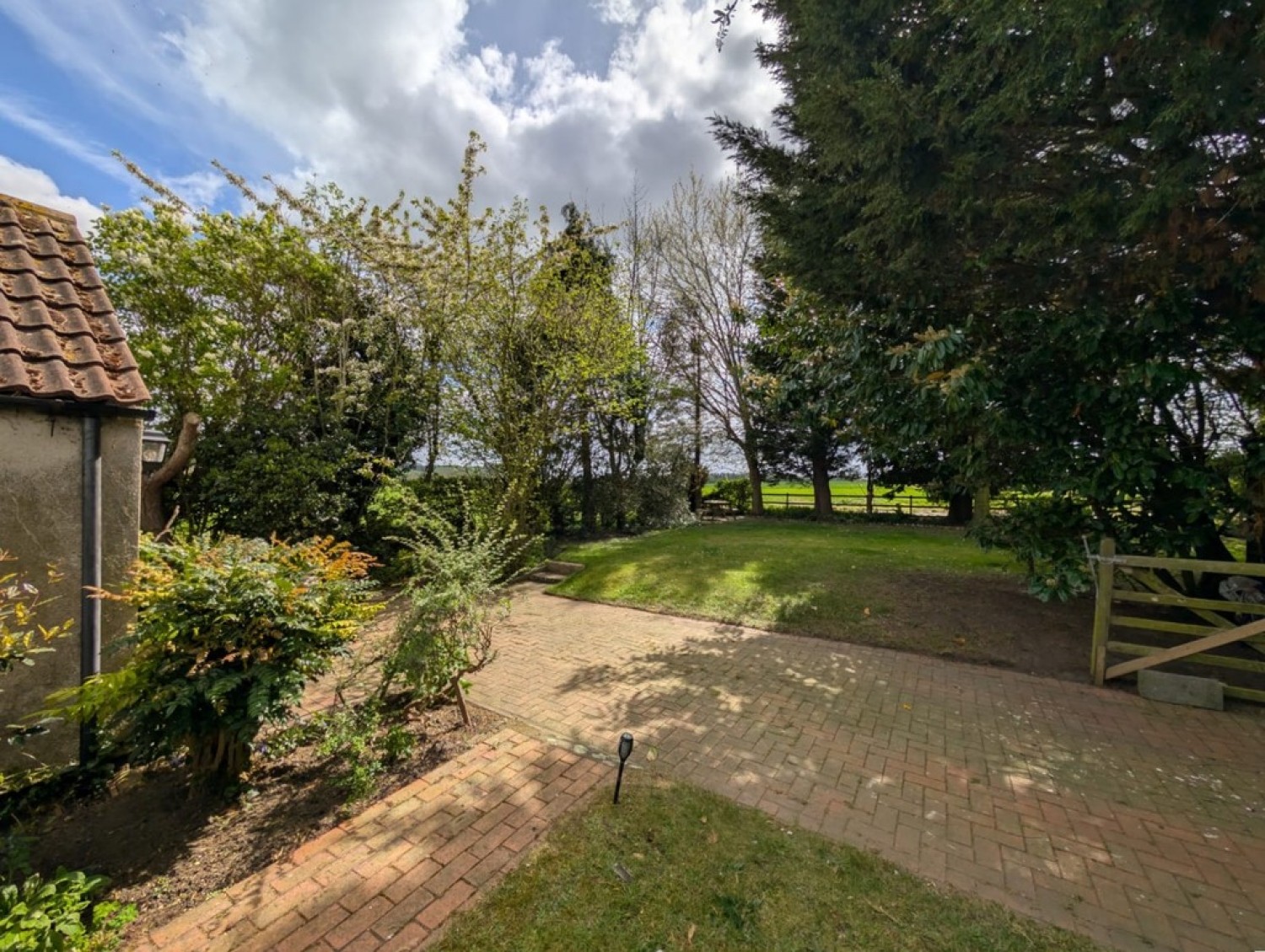 2 bedroom House for Sale Casthorpe, Grantham, Lincolnshire