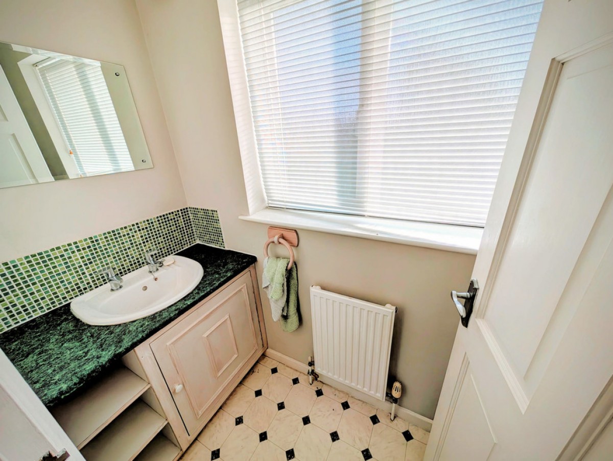 Leys Close, Barrowby, Grantham