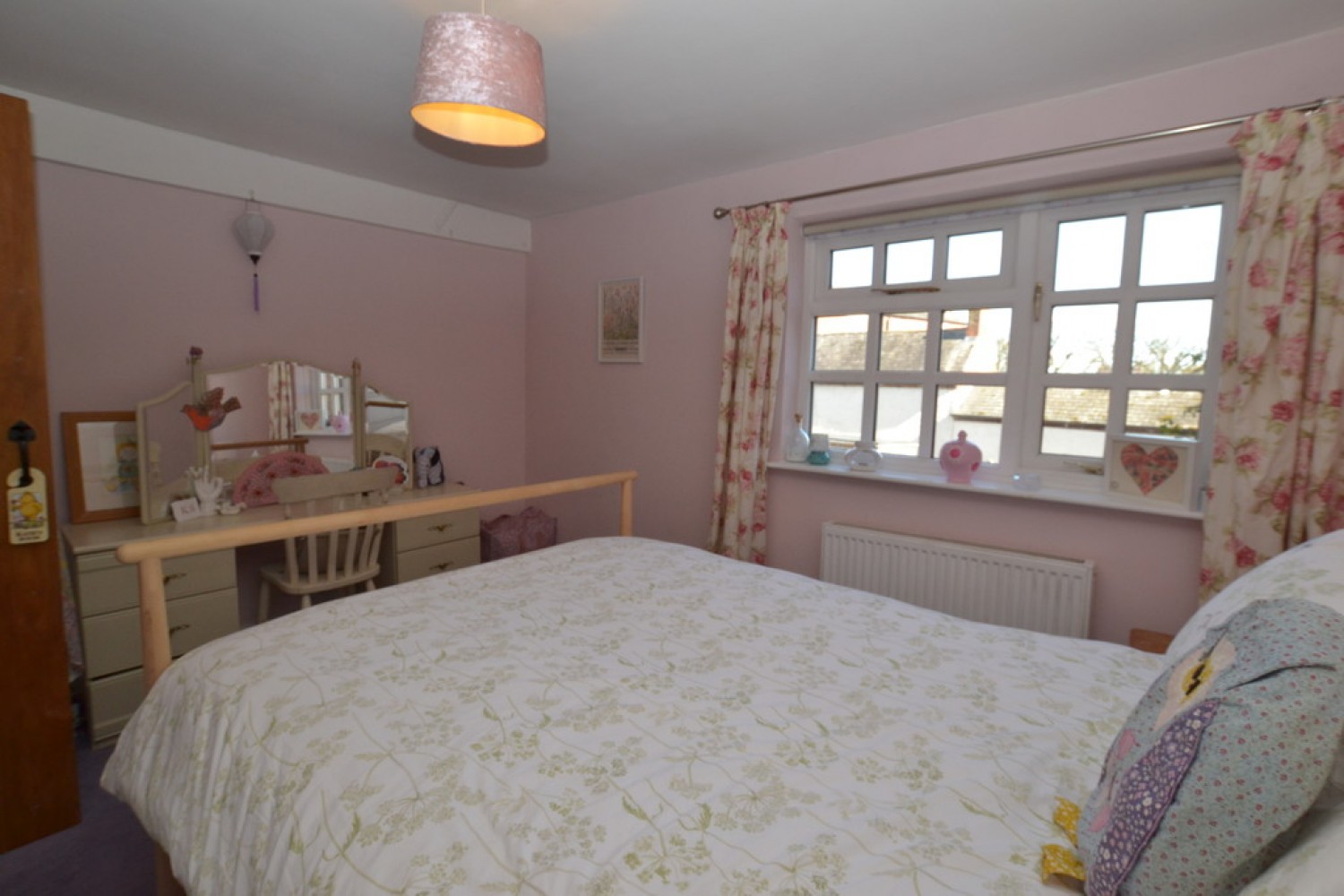 4 bedroom House for Sale West End, Long Clawson, Melton Mowbray