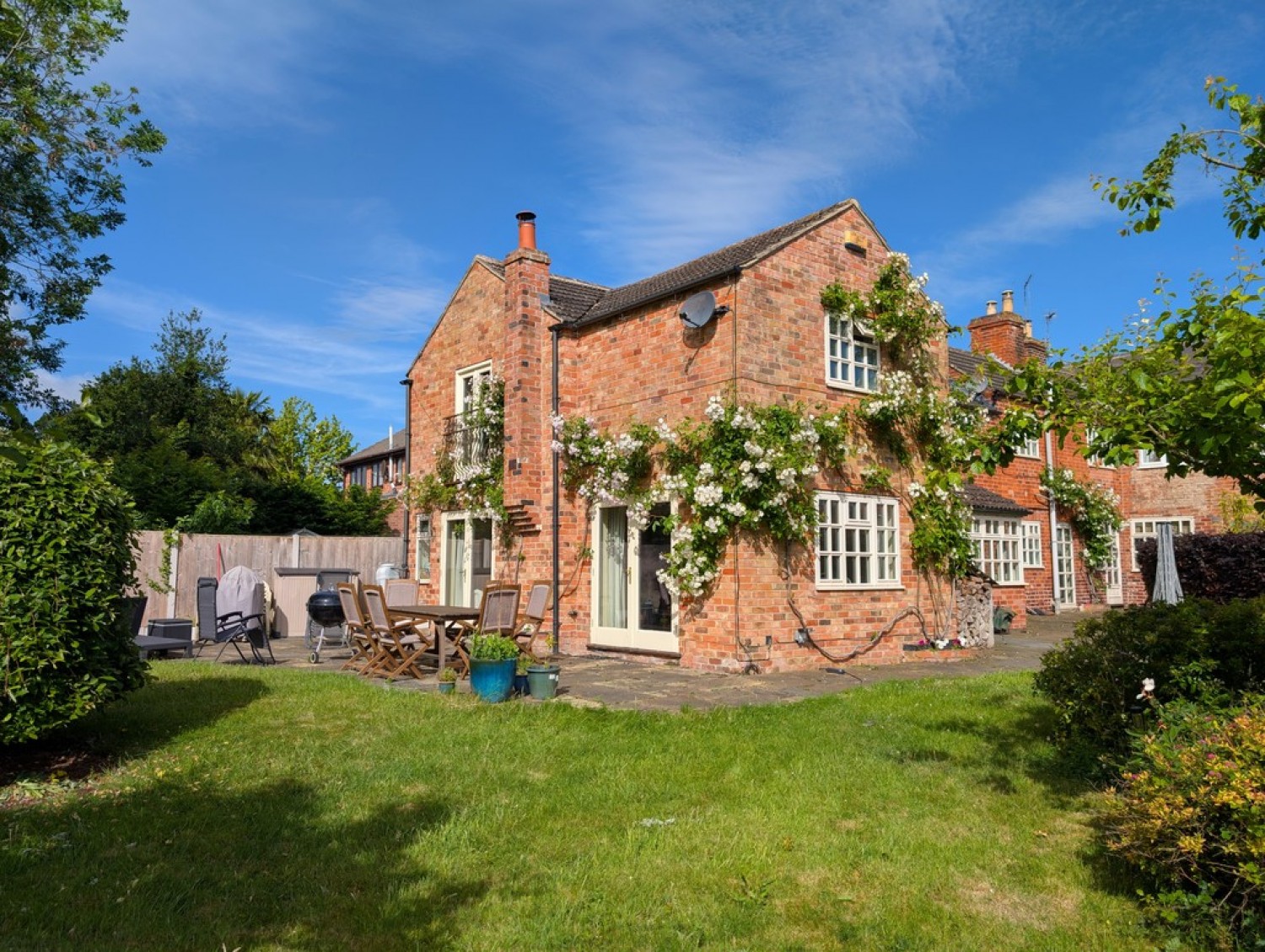 4 bedroom House for Sale West End, Long Clawson, Melton Mowbray