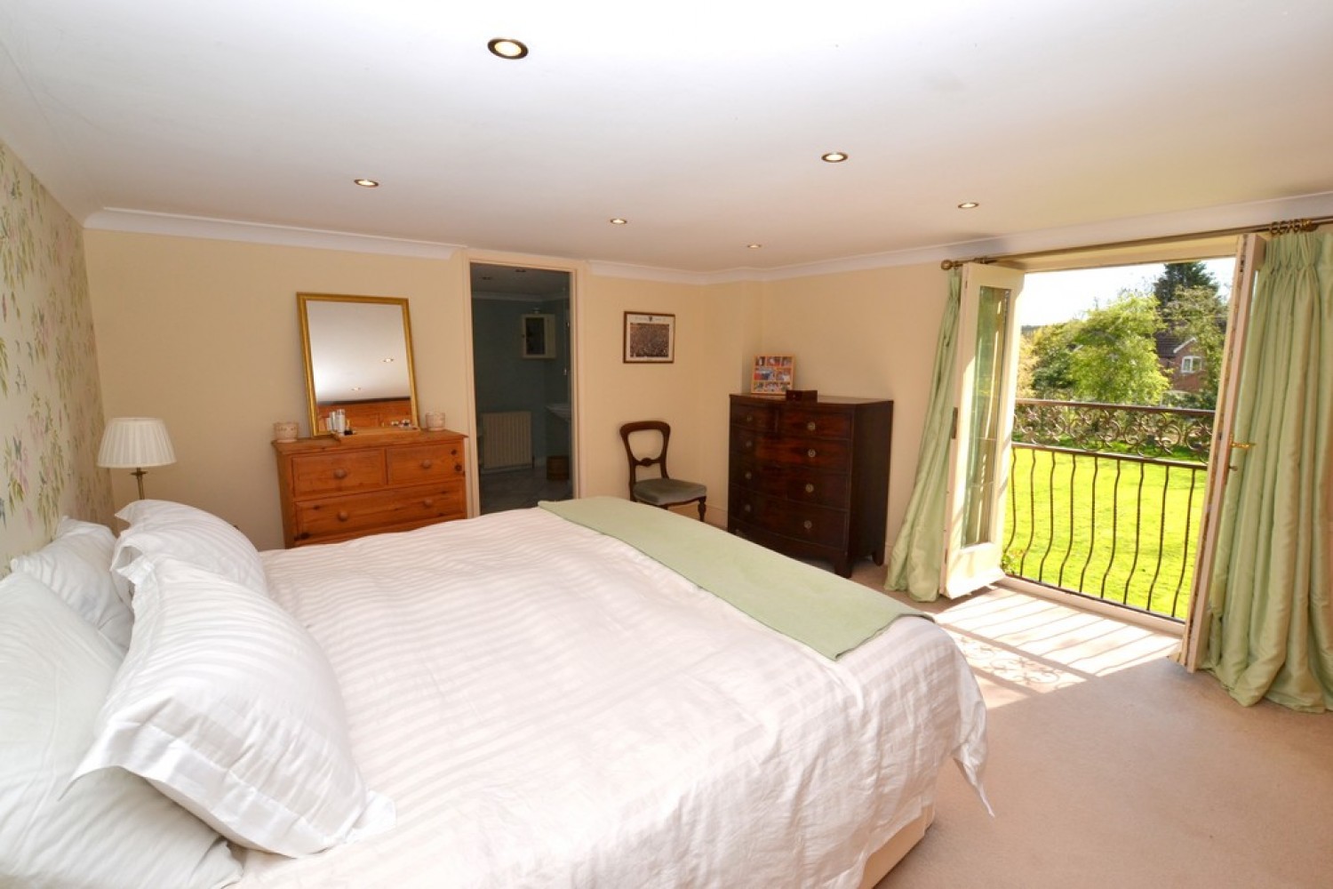 4 bedroom House for Sale West End, Long Clawson, Melton Mowbray