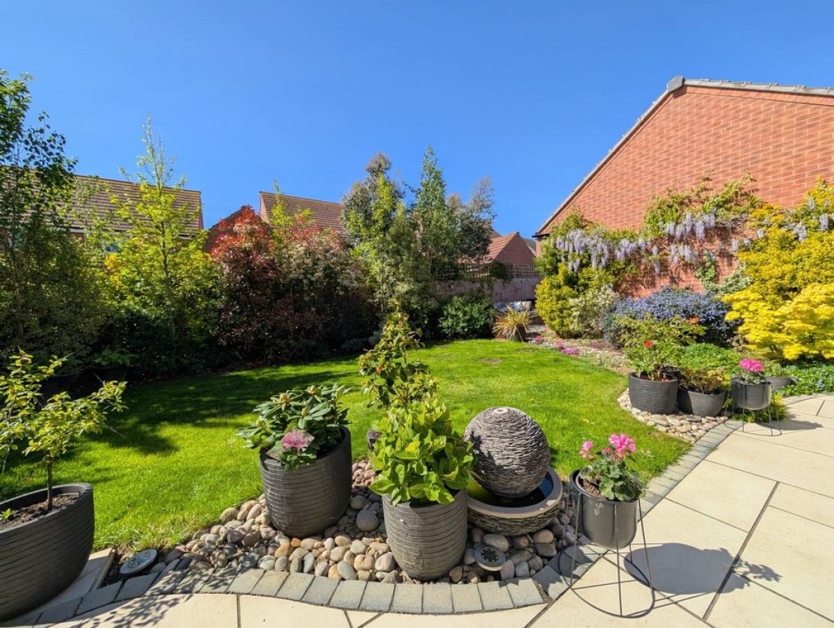 Caldicot Gardens , Grantham