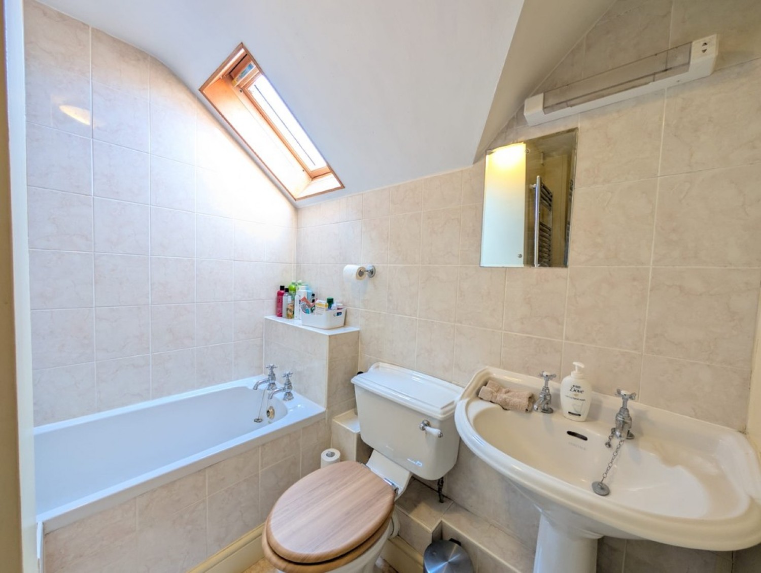 4 bedroom House for Sale High Street, South Witham, Grantham