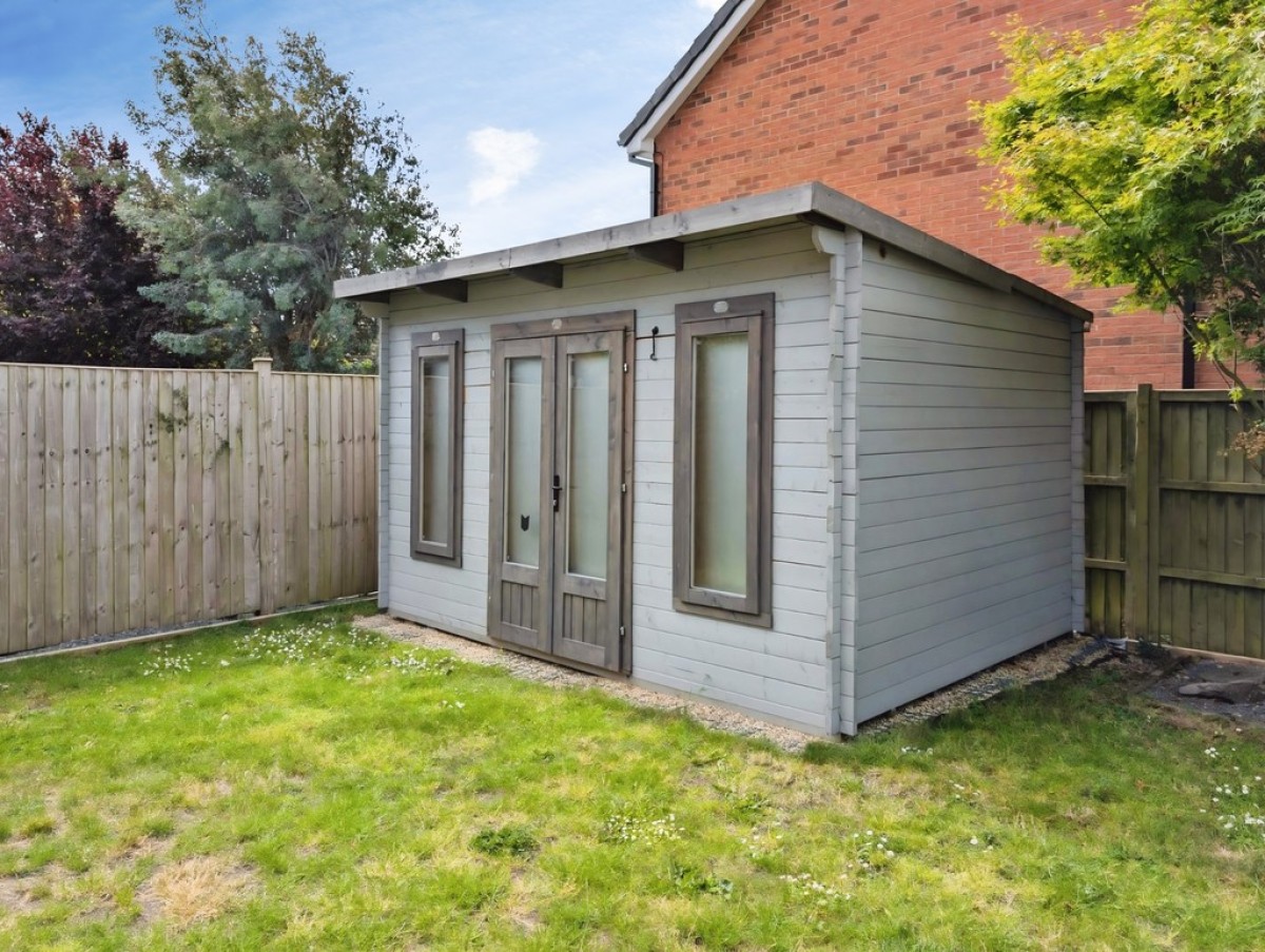 Cotswold Drive, Grantham, Lincolnshire