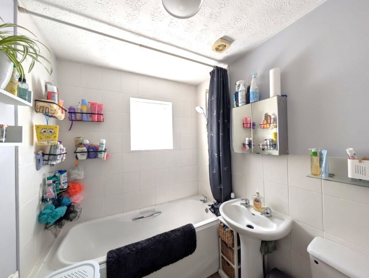 Cheviot Close, Grantham, Lincolnshire