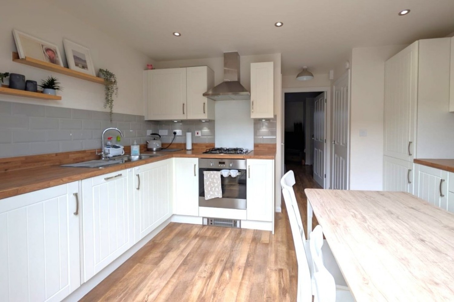 2 bedroom House for Sale Totnes Place, Grantham