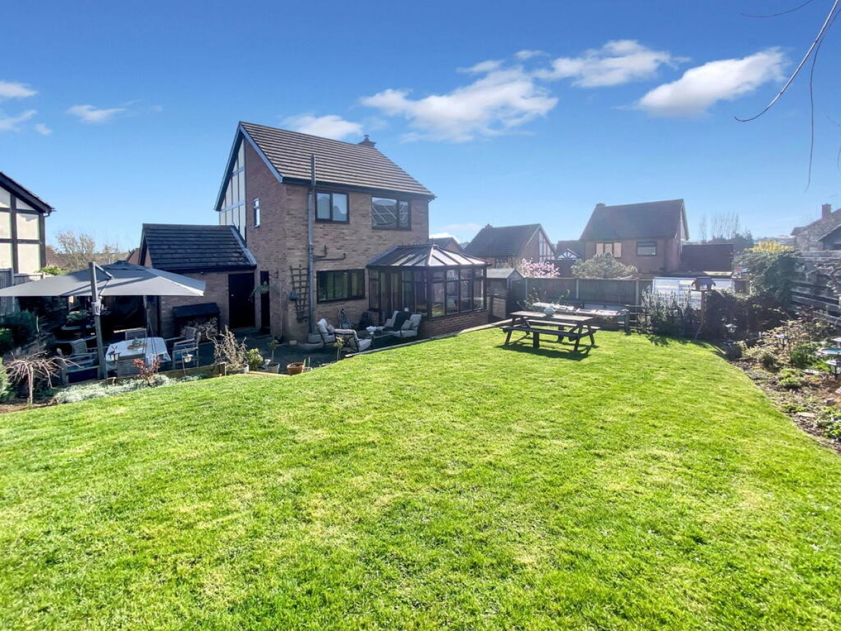 Lincoln Close, Grantham, Lincolnshire