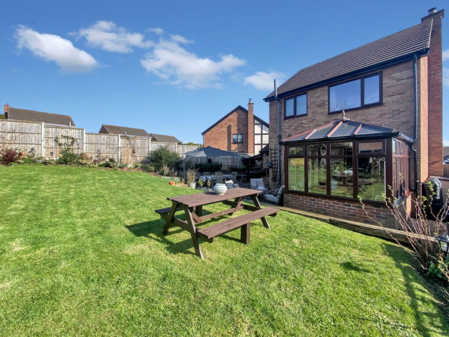 3 bedroom House for Sale Lincoln Close, Grantham, Lincolnshire