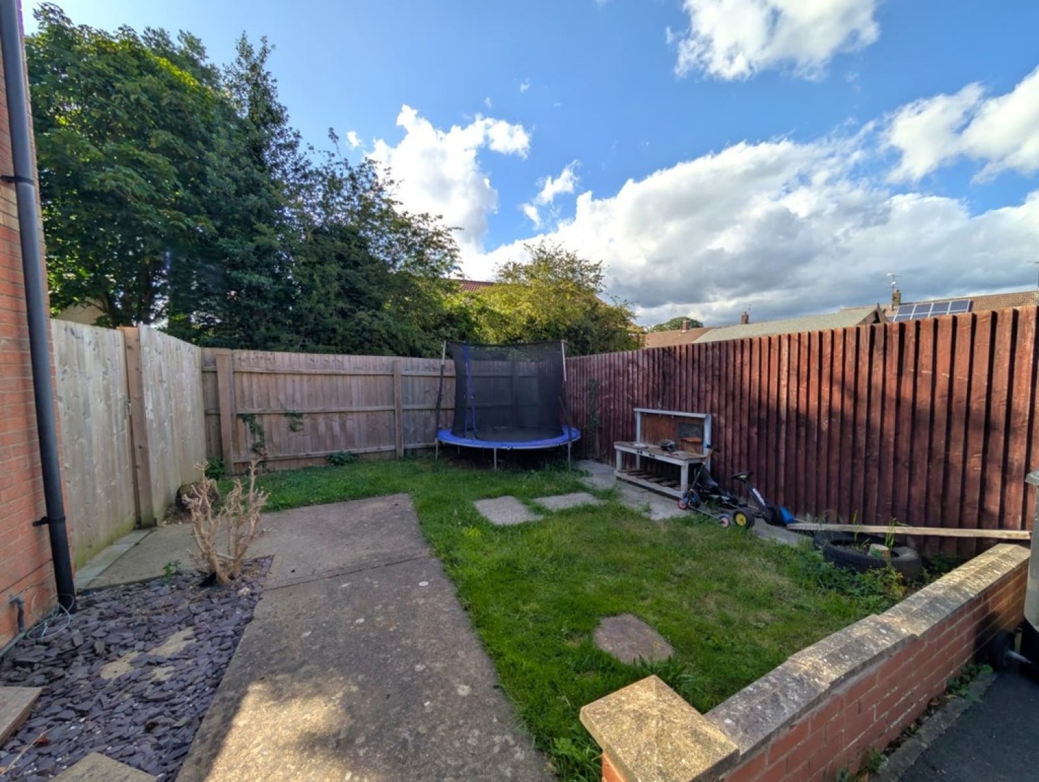 2 bedroom House for Sale Elsie Davis Close, Grantham, Lincolnshire