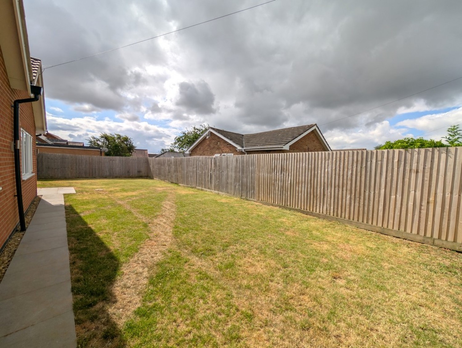 4 bedroom Bungalow for Sale Church Street, Long Bennington