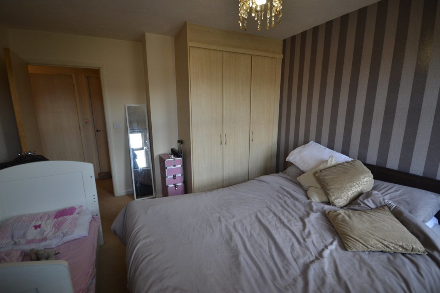 2 bedroom Flat for Letting Bradgate Heights, Glenfrith Park