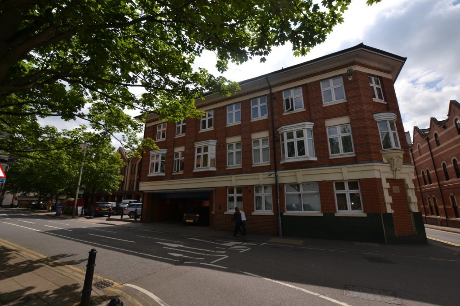 1 bedroom Flat for Letting Minster Court, Lower Brown Street