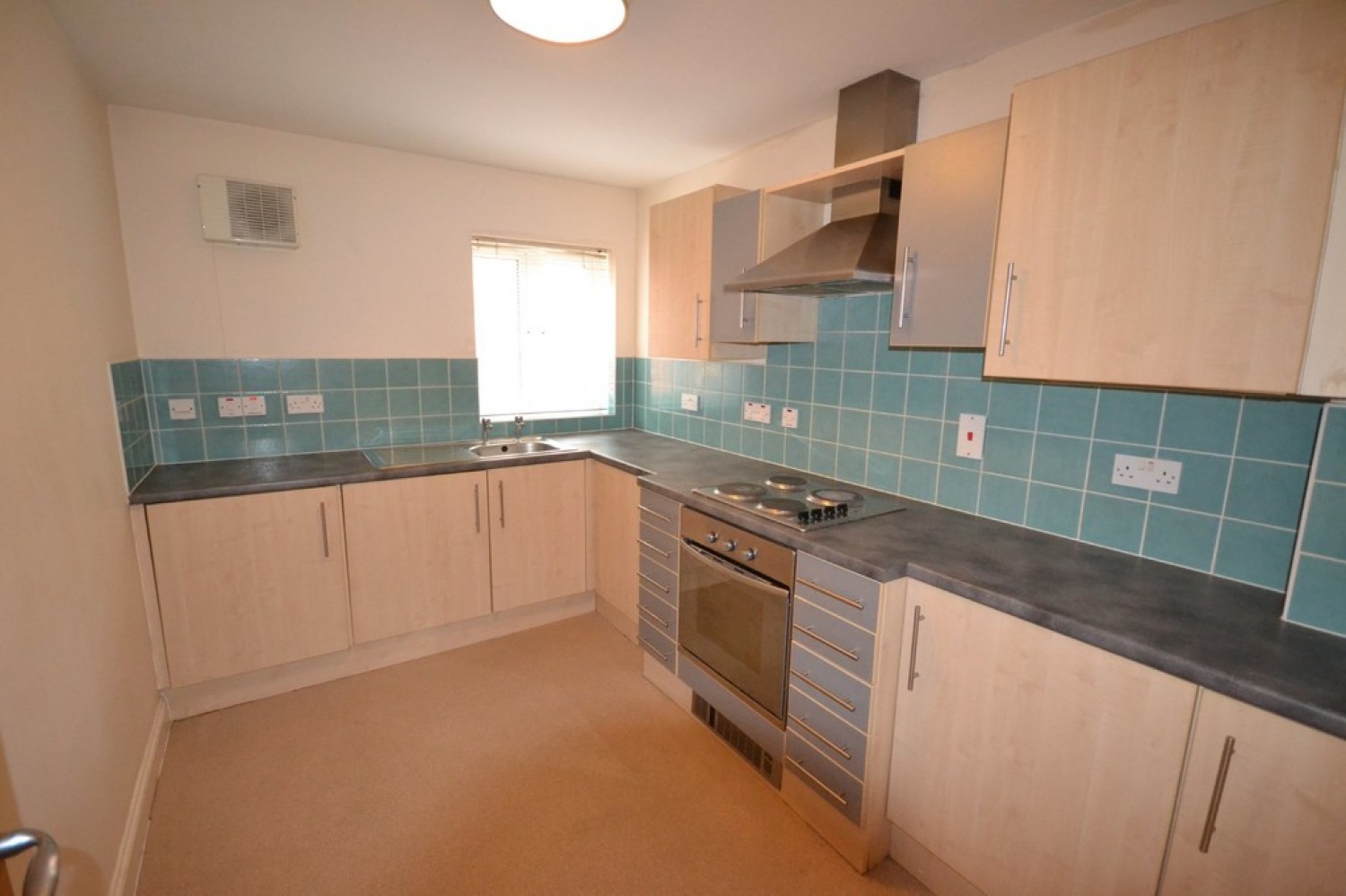 1 bedroom Flat for Letting Minster Court, Lower Brown Street