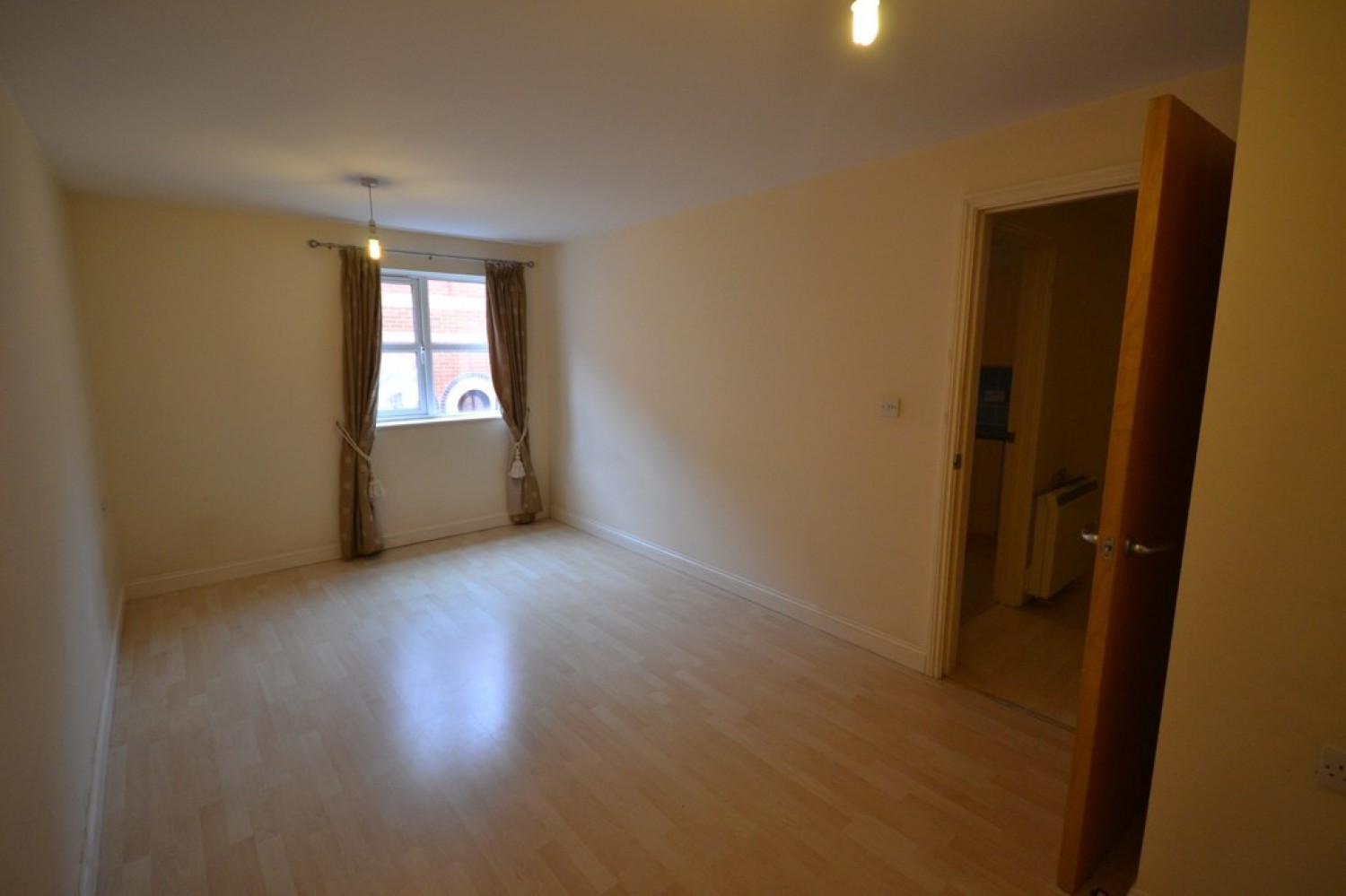 1 bedroom Flat for Letting Minster Court, Lower Brown Street