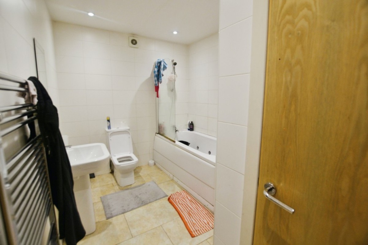 Marlborough Place, 1 Duke Street