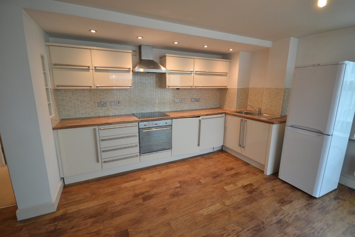 2 bedroom Flat for Letting Marlborough Place, 1 Duke Street