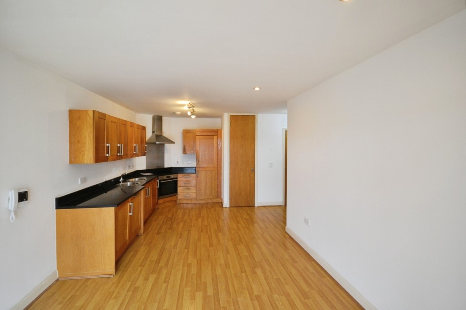 2 bedroom Flat for Letting Burgess House, 11 Burgess Street