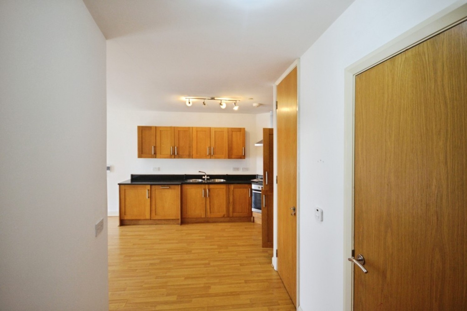 2 bedroom Flat for Letting Burgess House, 11 Burgess Street