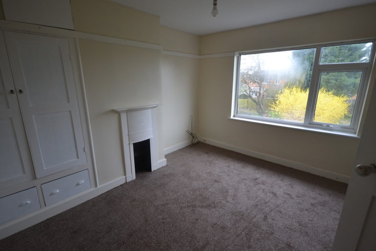 Dumbleton Avenue, Rowley Fields