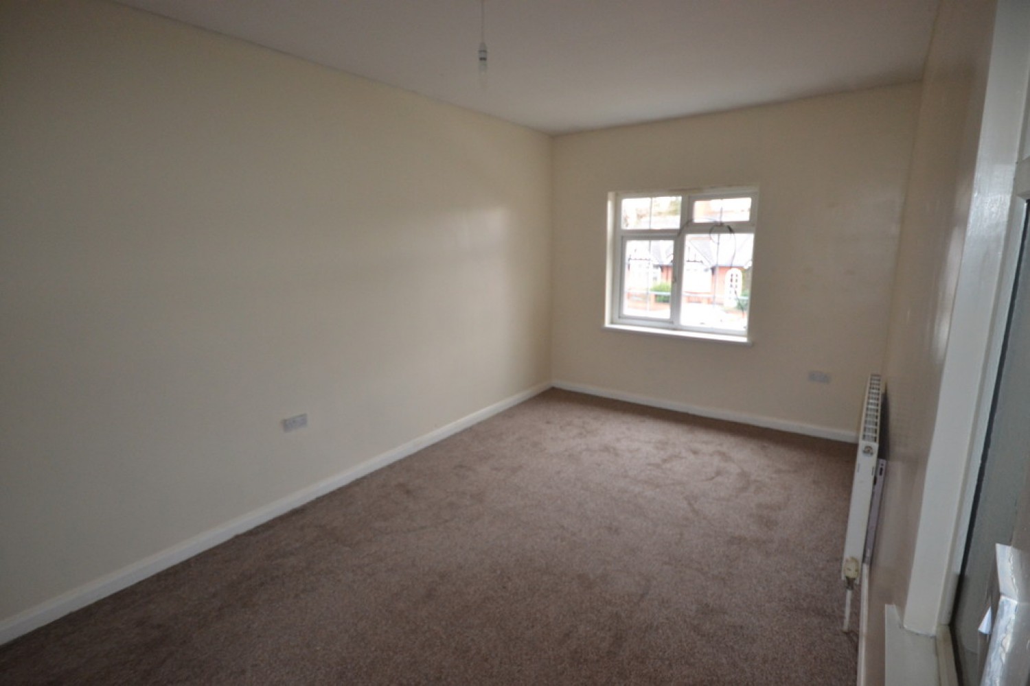 Dumbleton Avenue, Rowley Fields