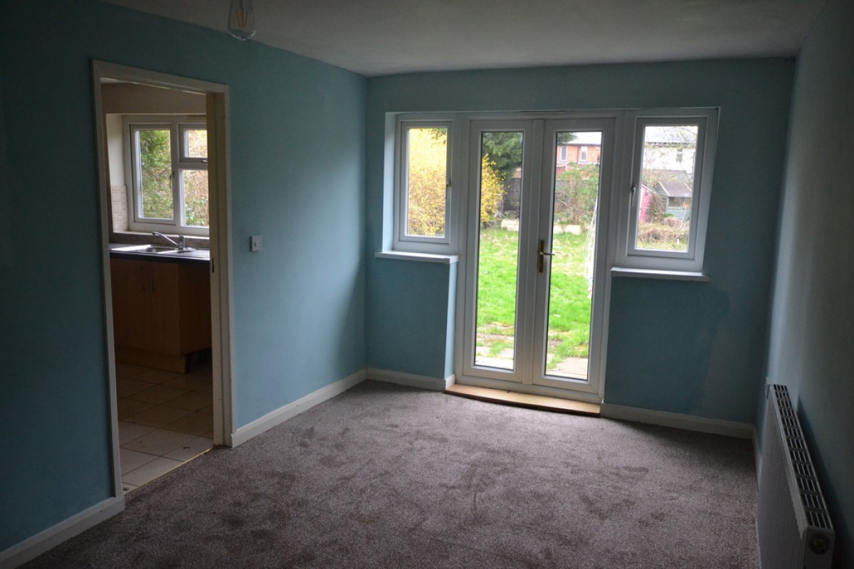 Dumbleton Avenue, Rowley Fields