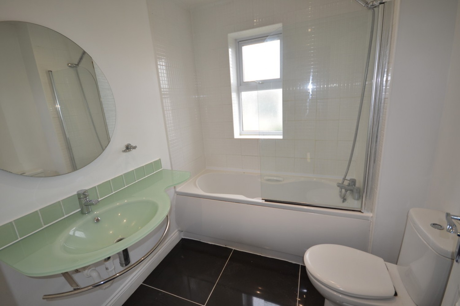 4 bedroom House for Letting Thomas Close, Braunstone Town, Leicester