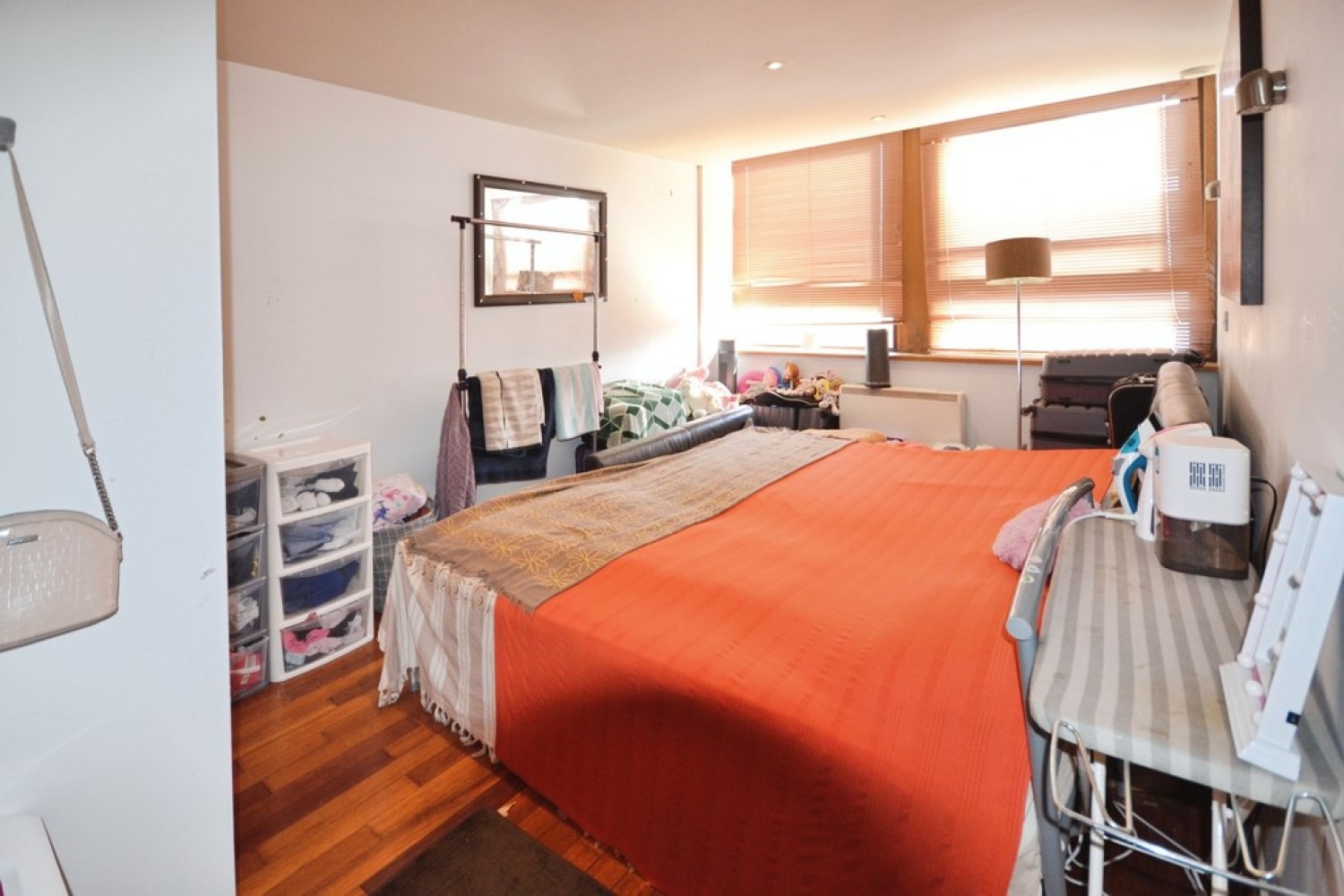 2 bedroom Flat for Sale Metropolitan Apartments, 20 Lee Circle, Leicester