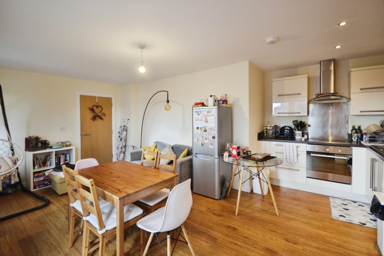 2 bedroom Flat for Letting Crecy Court, Lee Street