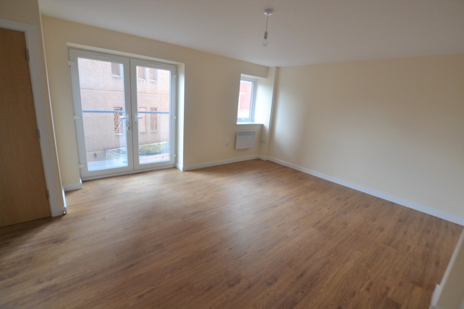 2 bedroom Flat for Letting Crecy Court, Lee Circle, Leicester