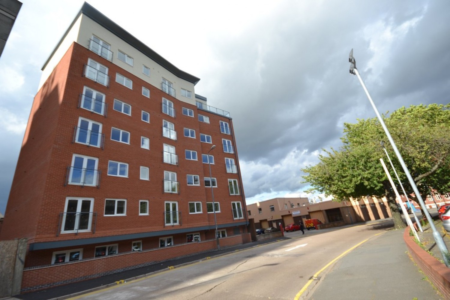 2 bedroom Flat for Letting Crecy Court, Lee Circle, Leicester