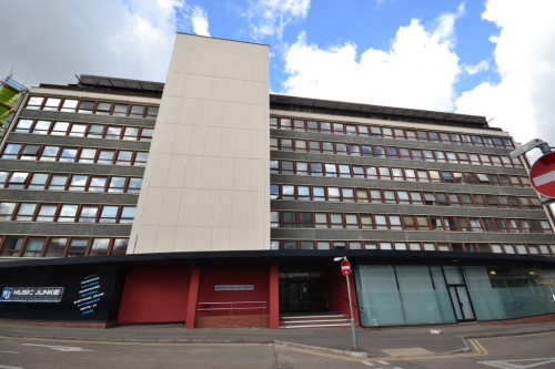 Metropolitan Apartments, 20 Lee Circle