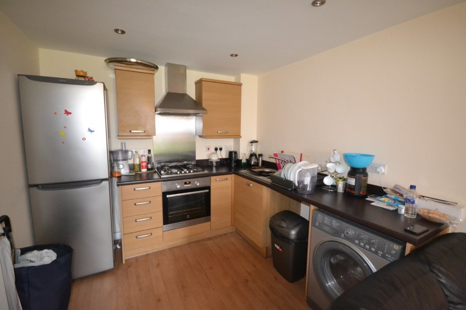 2 bedroom Flat for Letting Pavillion Close, The Wickets