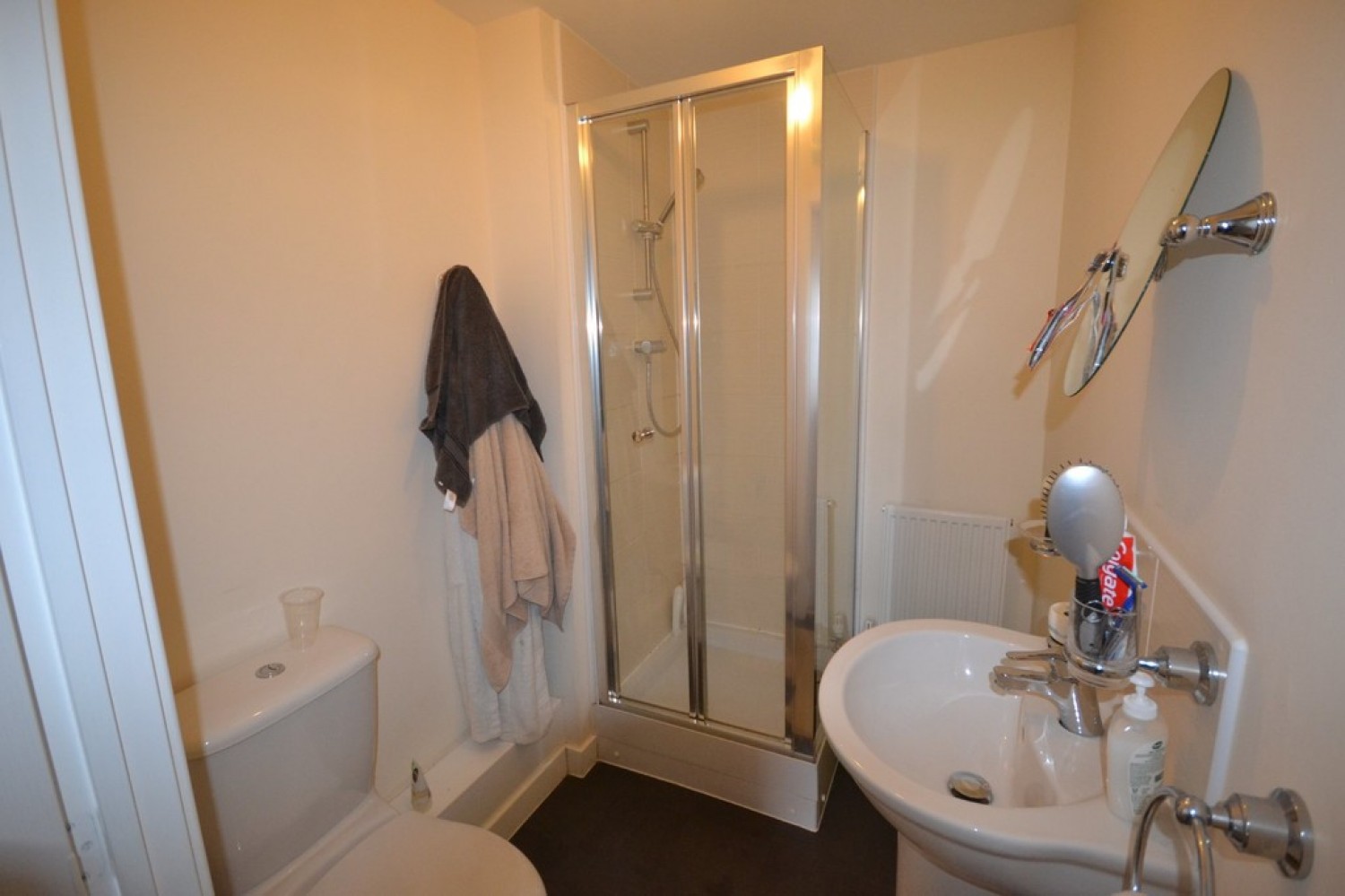 2 bedroom Flat for Letting Pavillion Close, The Wickets